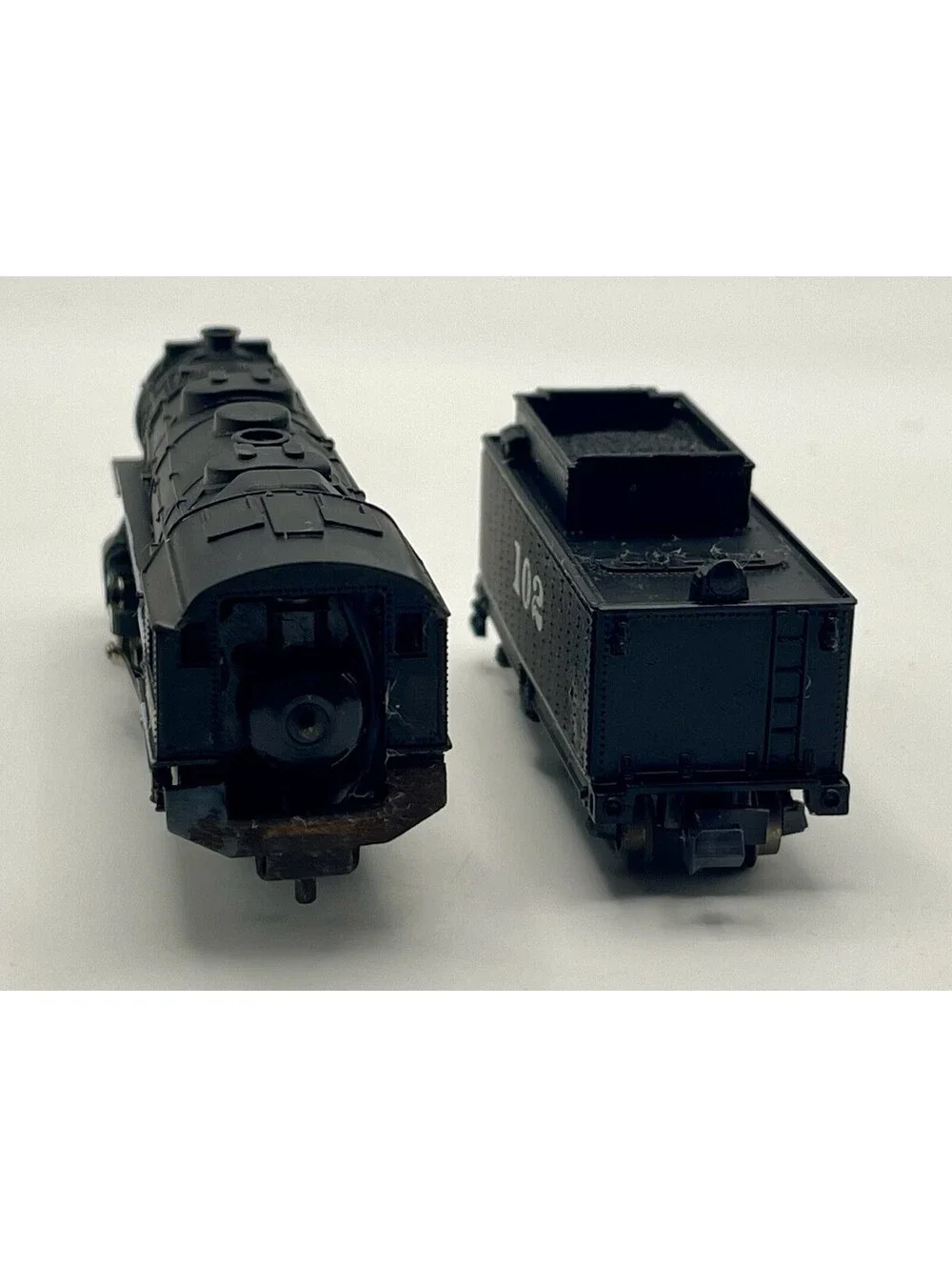 Atlas N Gauge 0-8-0 2111 AT&SF Steam Locomotive Train Engine 102 Tender W/ Case